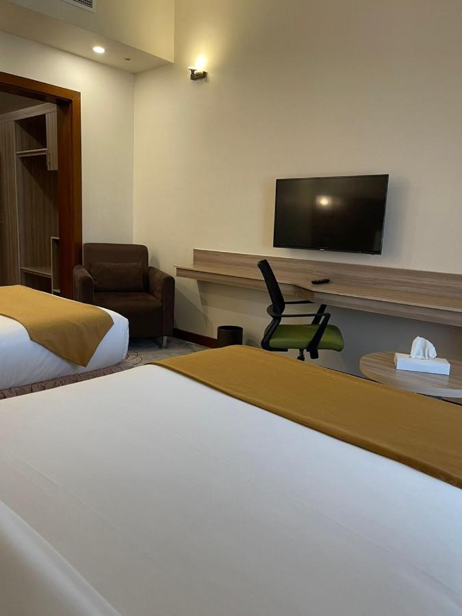 Hotel Grand Tourist