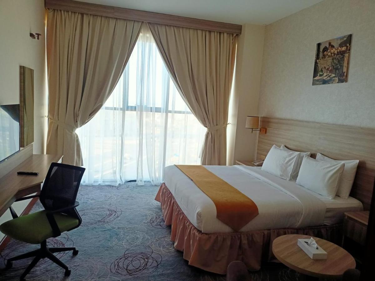 Hotel Grand Tourist 3*